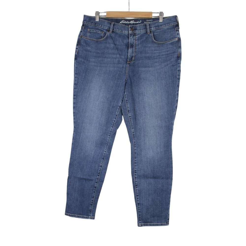 Eddie Bauer‎ women's Voyager high rise skinny vintage wash slightly curvy jeans